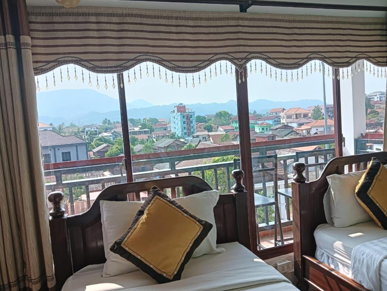 Bountang Riverside Hotel Vang Vieng Exterior photo