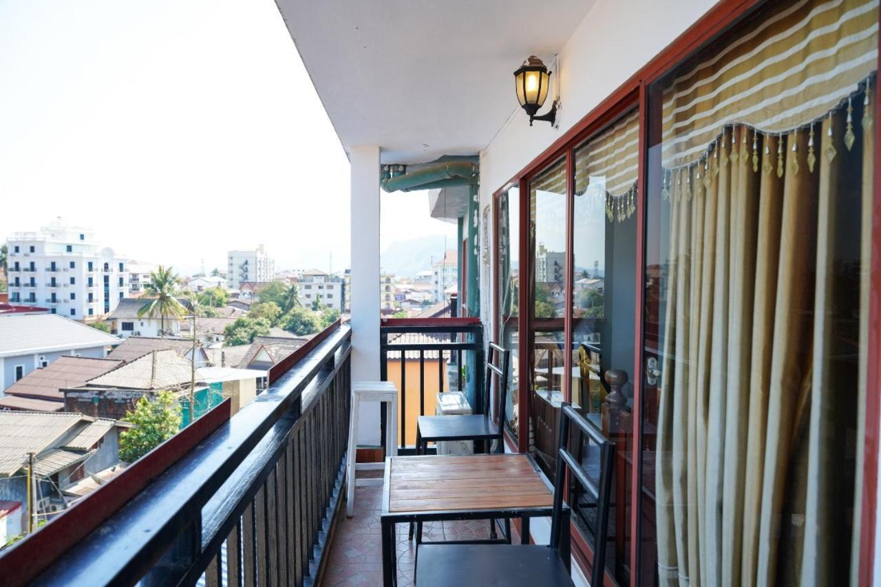 Bountang Riverside Hotel Vang Vieng Exterior photo